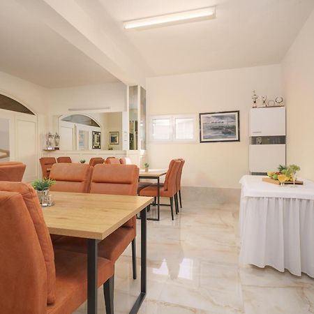 Rooms Orion Vodice Exterior photo