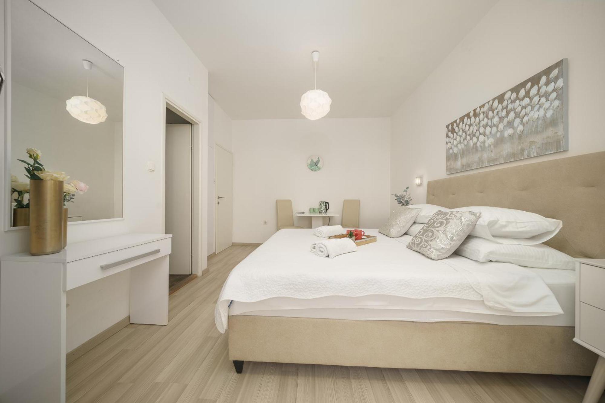 Rooms Orion Vodice Exterior photo