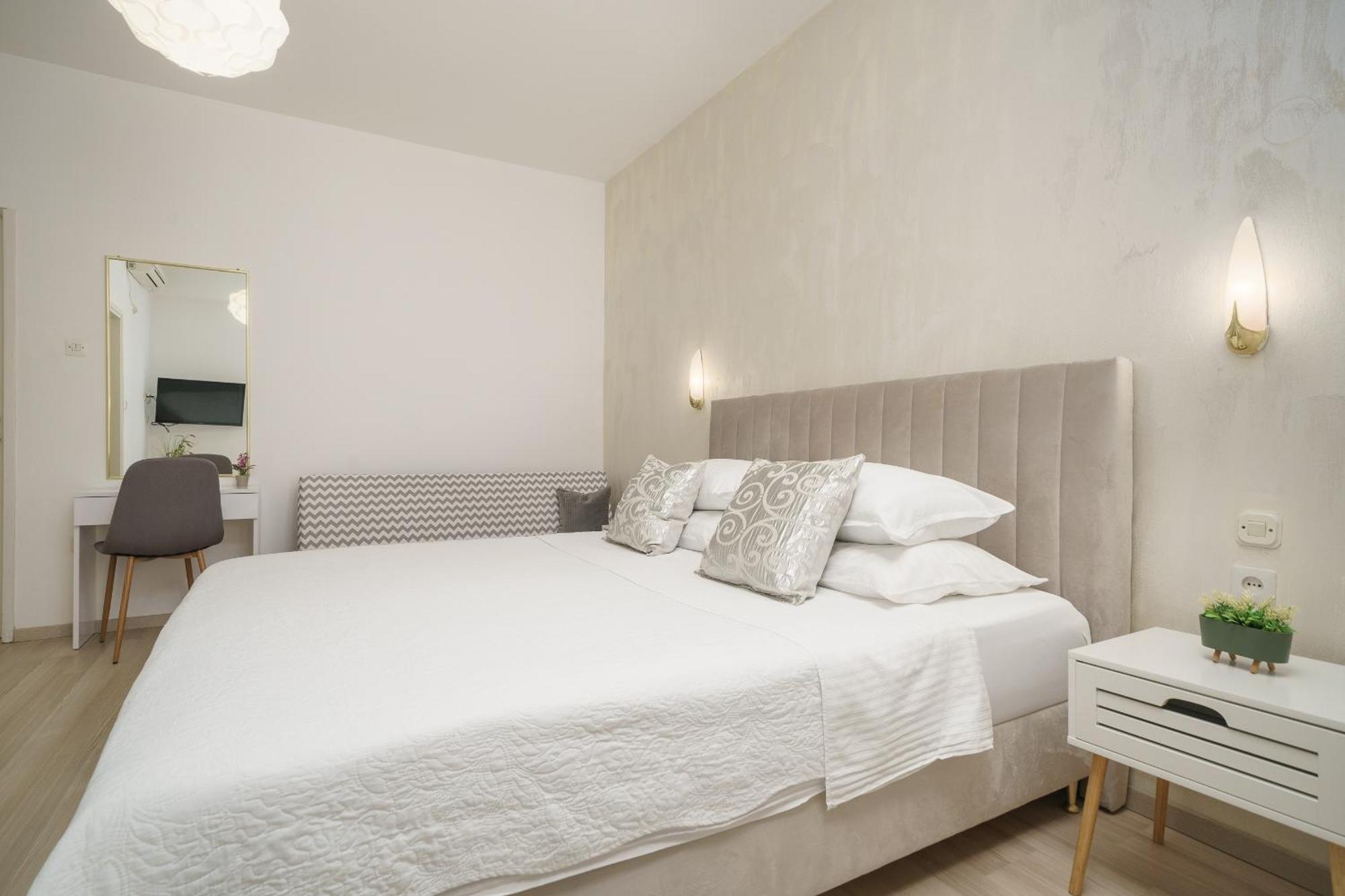 Rooms Orion Vodice Exterior photo