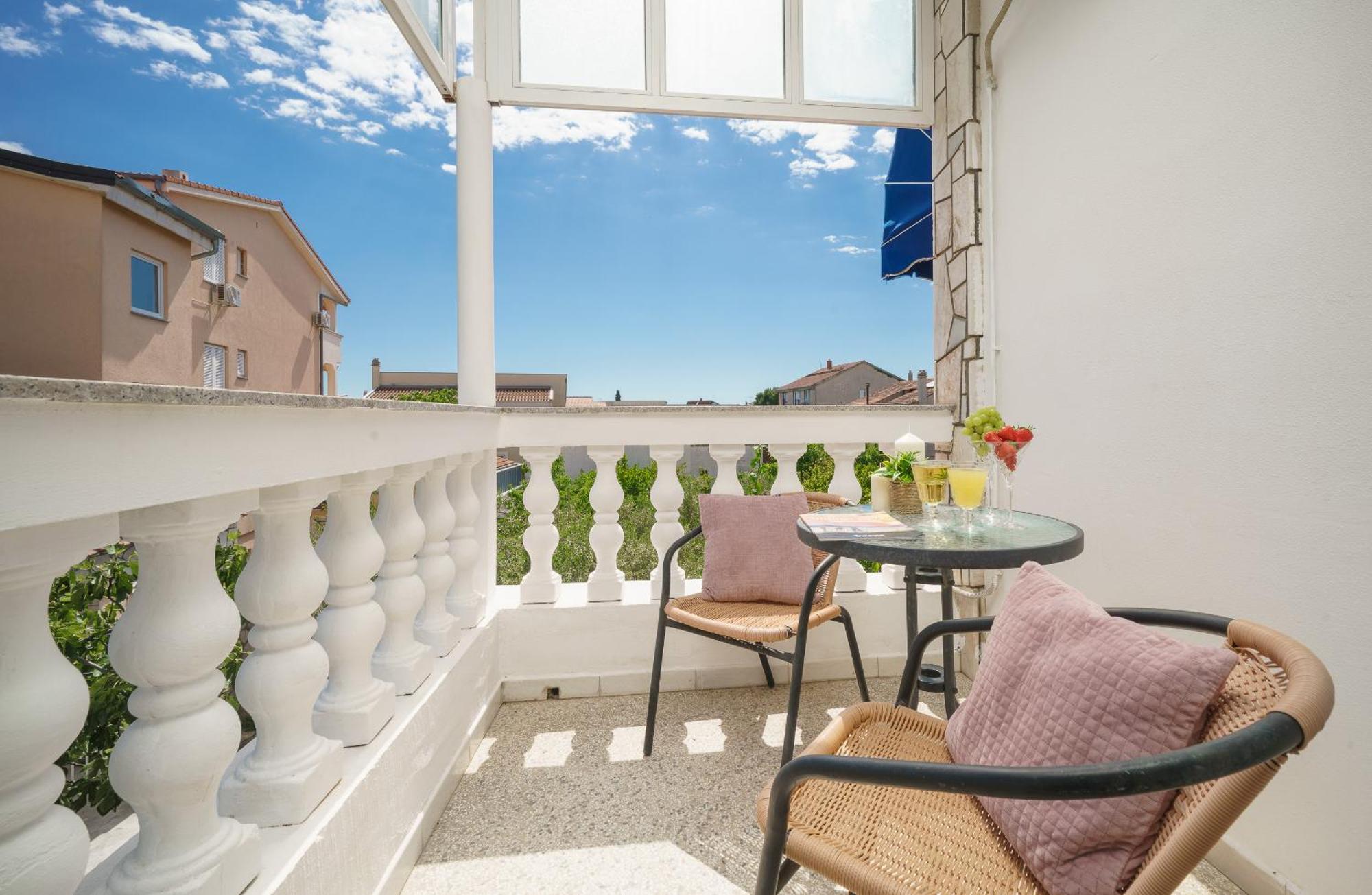Rooms Orion Vodice Exterior photo