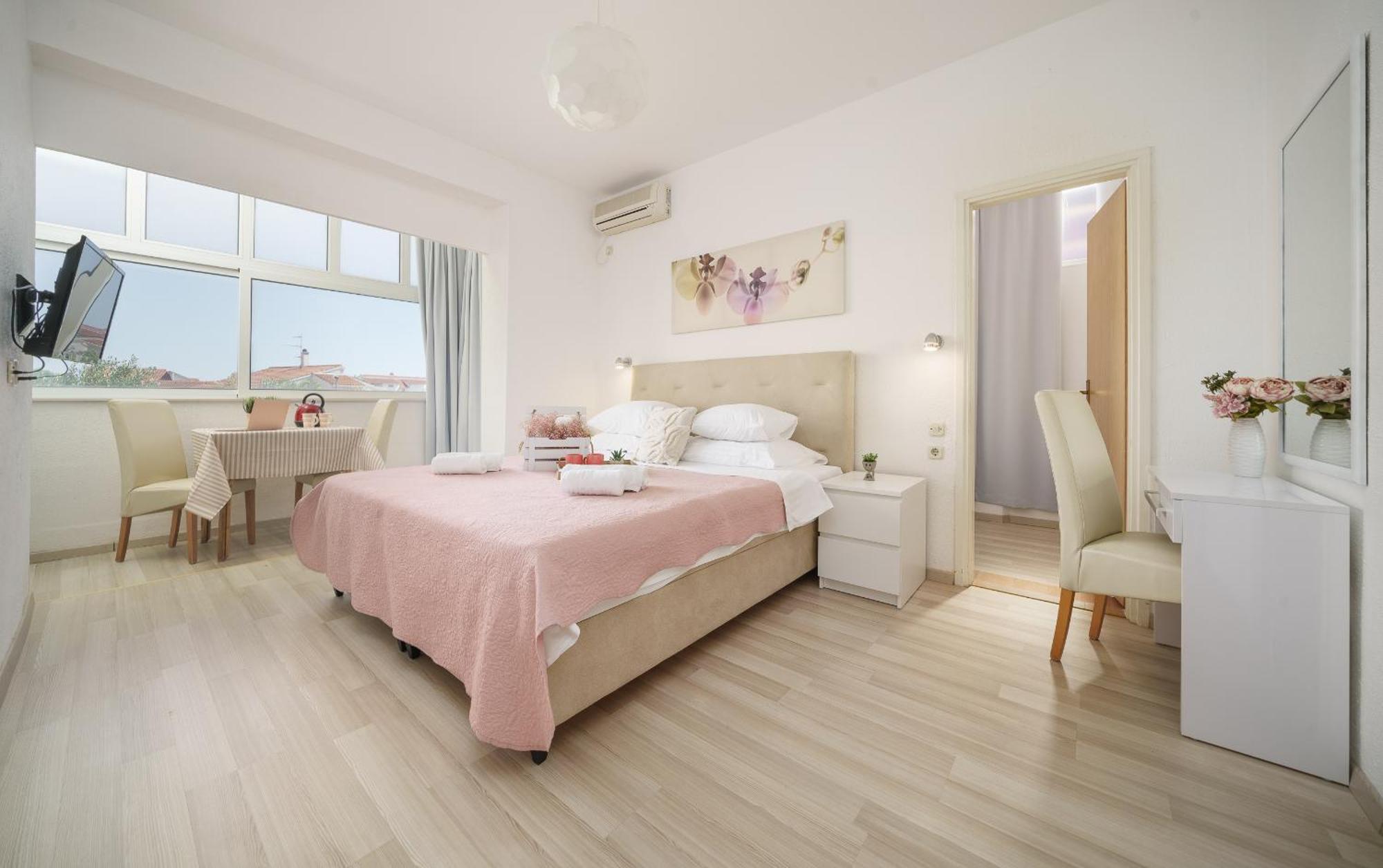 Rooms Orion Vodice Exterior photo